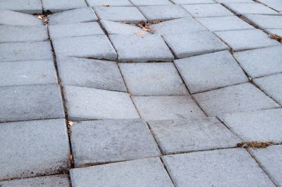 Levels uneven surfaces.